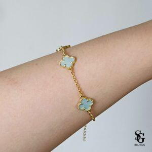 792550_0e968d3e722d4d258fc2816253d815a6mv2.jpg Pulseira de Três Trevos Azul Aqua - PS056