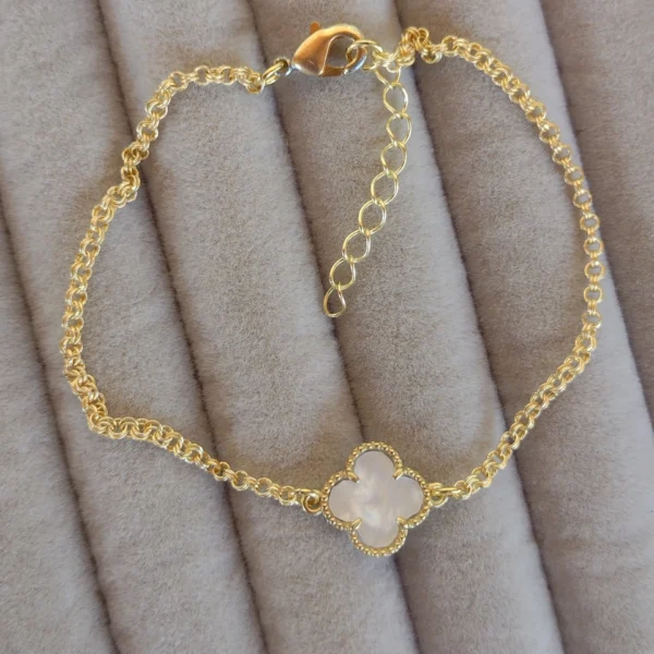 Pulseira de Um Trevo Perolado - PS051