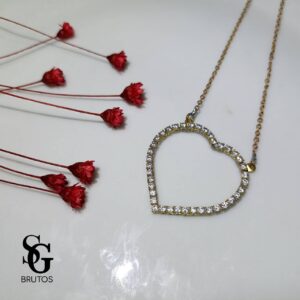 792550_3598bb4c46224326842d131de25a9a68mv2.jpg Colar Coração cor Cristal, bruto - CL008