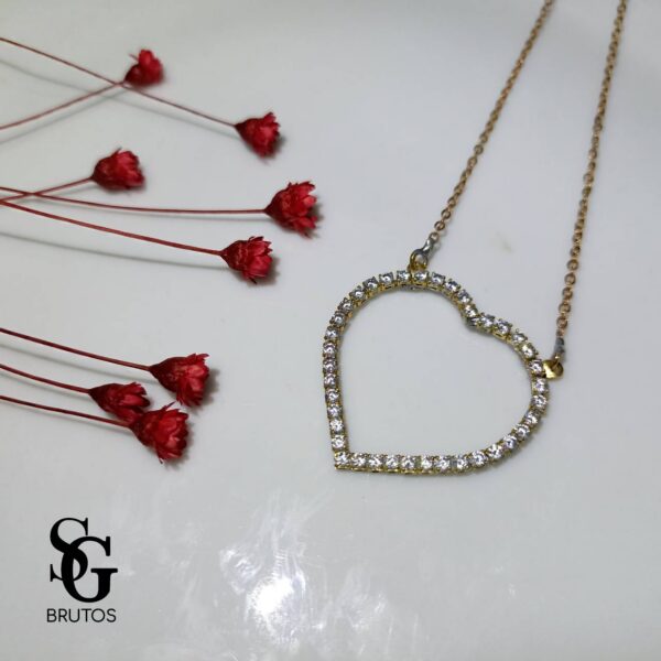 792550_3598bb4c46224326842d131de25a9a68mv2.jpg Colar Coração cor Cristal, bruto - CL008
