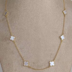 792550_375c5a4708f34a75b1a3311cacb6a5abmv2.jpg Colar Seis Trevos Branco Perolado - CL192