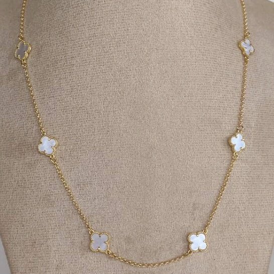 Colar Seis Trevos Branco Perolado - CL192