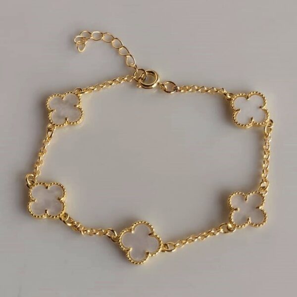 Pulseira Cinco Trevos Branco Perolado - PS059