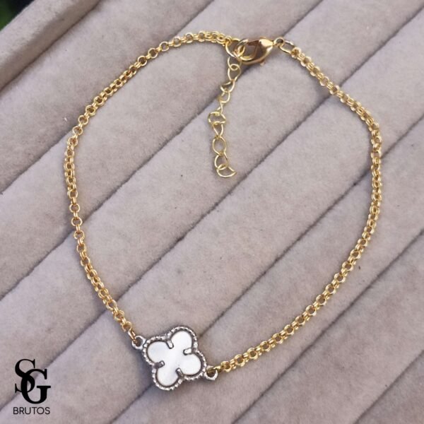 Pulseira com Um Trevo Madrepérola - PS057