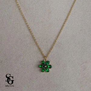792550_52a502709bb94621b1111971af5aa745mv2.webp Colar com Flor Verde Esmeralda - CL089