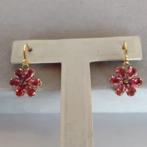 792550_588bbbfe8bcd4d25ab9ec9f6e2fab152mv2.webp Brinco Flor Fucsia - BD092