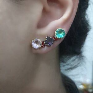 792550_5f1e17e7aefe4d8ebfa2d444e60d6270mv2.jpg Ear Cuff em Zircônias Coloridas - EC012