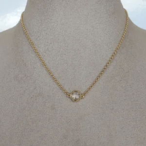792550_89b18e5abd1349f39ec2b4476fb3a1camv2.webp Chocker um Trevo Cristal - CK008