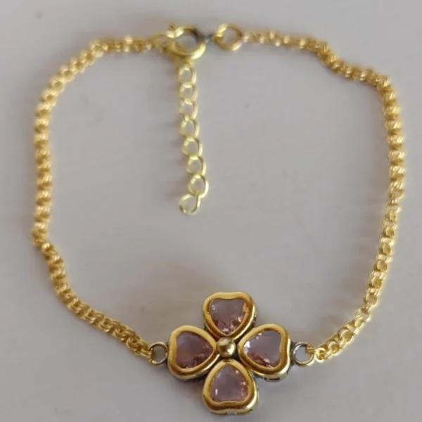 792550_ad7319933b754666aef710c2cf8cb8fbmv2.webp Pulseira Um Trevo Coração Borda Rosa Claro - PS041