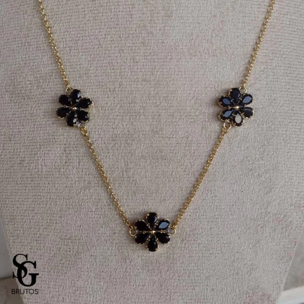 Colar Três Flores Zircônia Preta - CL095