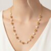 Colar Elegante com Pérolas e Metal - CL224