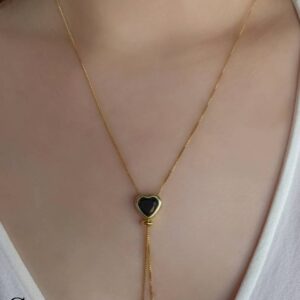 792550_f67437a8c038447ab57e8ecf64a58895mv2.jpg Colar Gravatinha Coração Preto - CL034